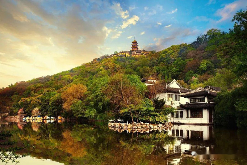 白狼山風(fēng)景區(qū).jpg